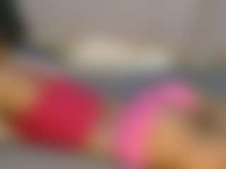 Live cam show with avrilhyn - Facial Piercings on CamClone
