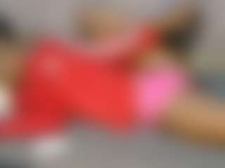 Live cam show with avrilhyn - Ebony on Gym Cam Girls | kenya
