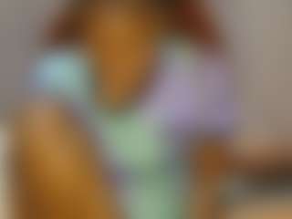 Live cam show with avrilhyn - Ebony on StripNow | kenya
