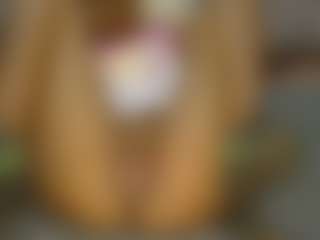 avrilhyn's Live Sex Cam Show