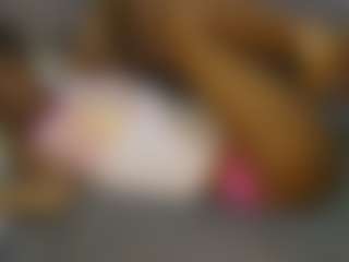 avrilhyn's Live Sex Cam Show