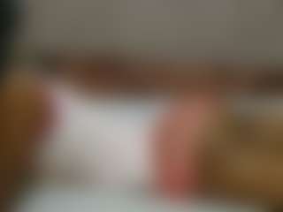 Live cam show with avrilhyn - Gape on Cam Slut