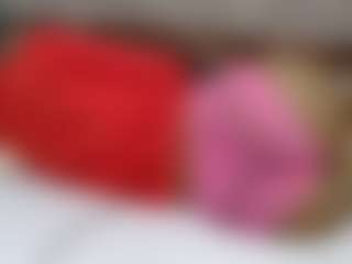Live cam show with avrilhyn - Gape on xfollow cams