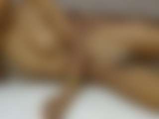 Live cam show with avrilhyn - Gape on 1on1-livenow