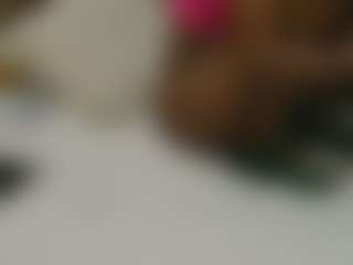 Live cam show with avrilhyn - Camel Toe on madthumbs