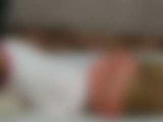 Live cam show with avrilhyn - Gape on Camsoda