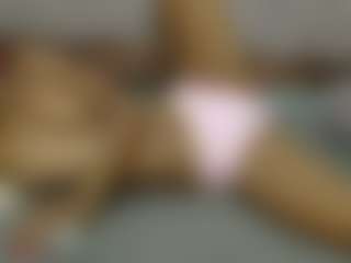 Live cam show with avrilhyn - Gape on CSO-WL