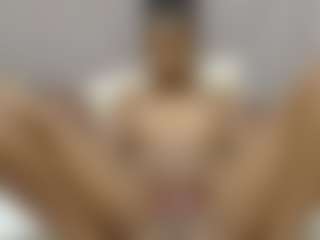 avrilhyn's Live Sex Cam Show