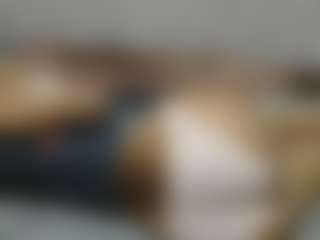 avrilhyn's Live Sex Cam Show