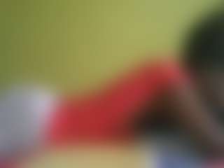 Live cam show with avrilhyn - Ebony on chickslive.net | kenya