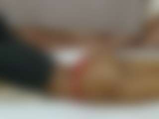 avrilhyn's Live Sex Cam Show
