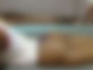 avrilhyn's Live Sex Cam Show