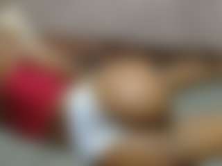 avrilhyn's Live Sex Cam Show