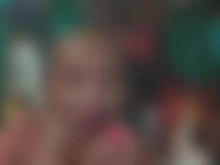 Live cam show with EbonyOlive69 - Thick on TeamSkeetLive