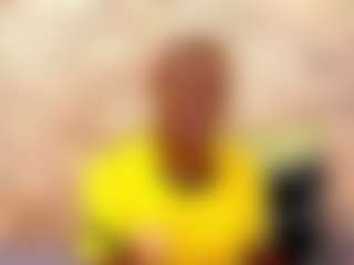 Live cam show with EbonyOlive69 - Shaved Pussy on livesuperchat.net