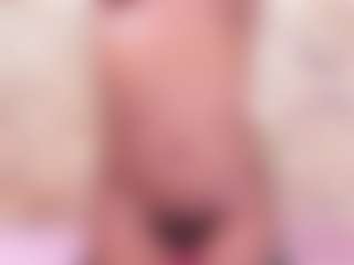 EbonyOlive69's Live Sex Cam Show
