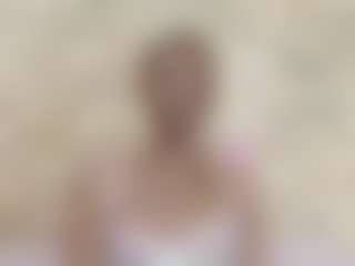 EbonyOlive69's Live Sex Cam Show