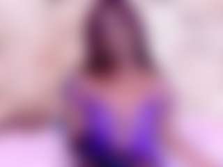 EbonyOlive69's Live Sex Cam Show