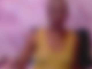 EbonyOlive69's Live Sex Cam Show