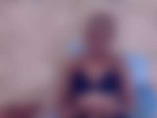 EbonyOlive69's Live Sex Cam Show