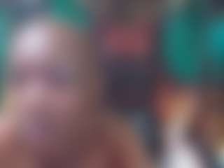 EbonyOlive69's Live Sex Cam Show