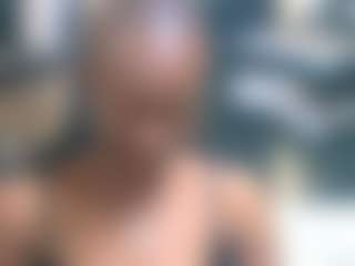 EbonyOlive69's Live Sex Cam Show
