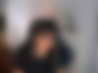 EmiilieEvaans's Live Sex Cam Show