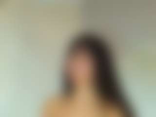 EmiilieEvaans's Live Sex Cam Show