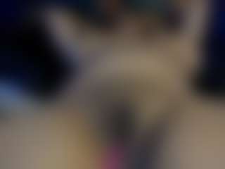 Live cam show with EmiliWilliams - Cum on SpunkLive
