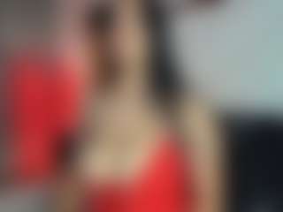 Live cam show with EmiliWilliams - Drinking on WildCum