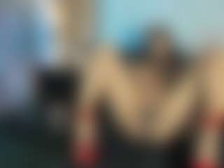 Live cam show with EmiliWilliams - Drinking on Uber Horny