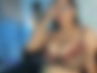 Live cam show with EmiliWilliams - Bedroom Big Tits on Uber Horny