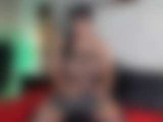 Live cam show with EmiliWilliams - Sexy on Big Tits