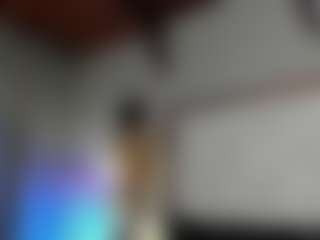 Live cam show with EmiliWilliams - Bedroom on SpunkLive