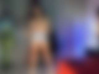 Live cam show with EmiliWilliams - Drinking on Camsoda