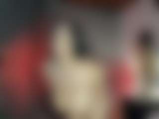 Live cam show with EmiliWilliams - Shaved Pussy on Camsoda