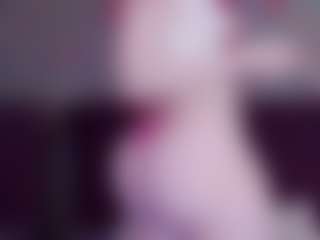 Live cam show with EvaPeachh - Solo on Camsoda