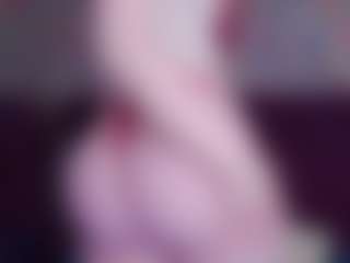 Live cam show with EvaPeachh - Amateur on Cam Slut