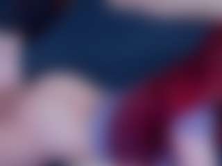 Live cam show with EvaPeachh - Public on Milfs Live