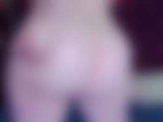 Live cam show with EvaPeachh - Student on realtime-chat
