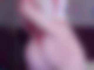 Live cam show with EvaPeachh - Blonde Hair on Free Soda
