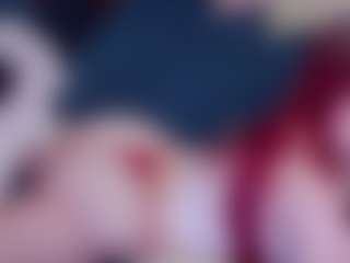 Live cam show with EvaPeachh - Petite on TeamSkeetLive