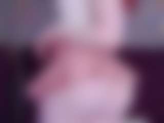 Live cam show with EvaPeachh - Green Eyes on sexylive.show