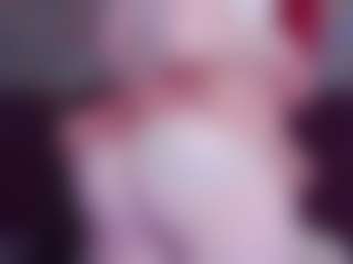 Live cam show with EvaPeachh - Bedroom on hrnylive.com