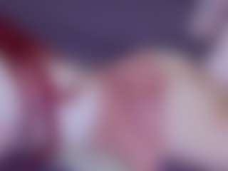 Live cam show with EvaPeachh - Green Eyes on milfzrlive.com
