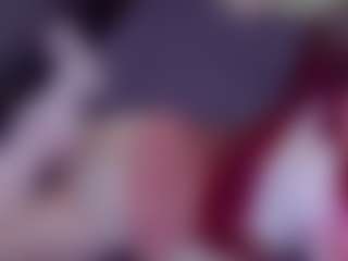 Live cam show with EvaPeachh - Blonde Hair Petite on live18s.com