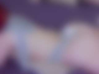 Live cam show with EvaPeachh - Petite on Camsoda