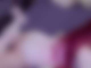 Live cam show with EvaPeachh - Thong on Gym Cam Girls