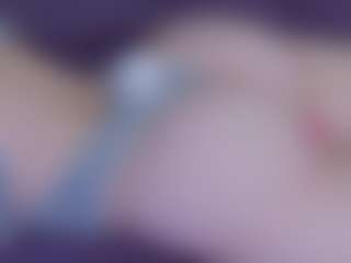 Live cam show with EvaPeachh - Bikini on mypornchat.com