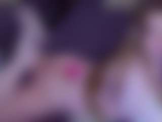 Live cam show with EvaPeachh - Green Eyes on SpankPalCams